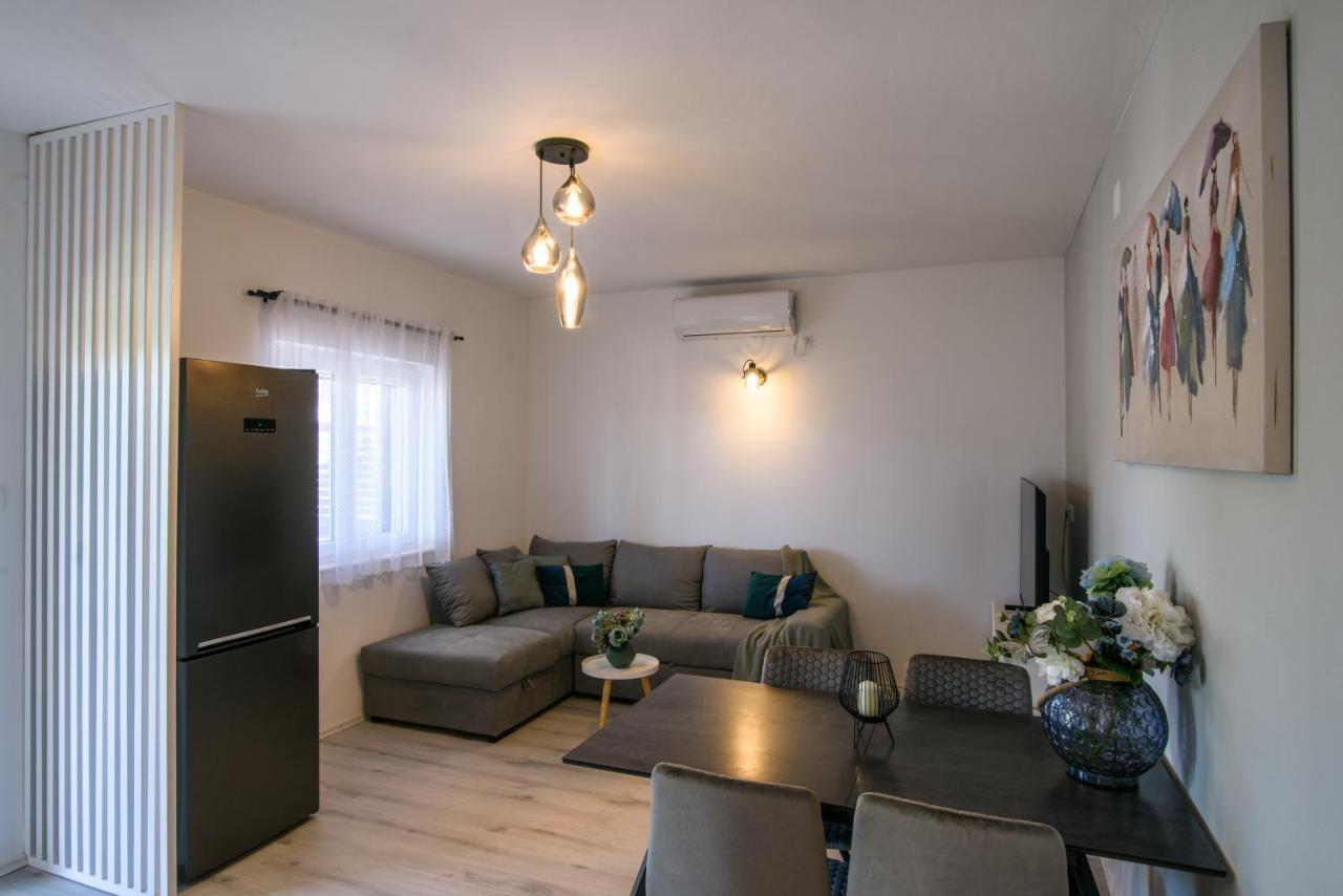 Luxury Apartment Hajdi Трогир Екстериор снимка
