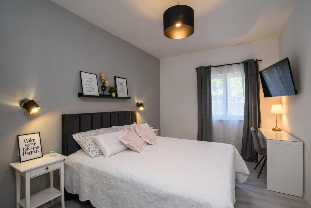 Luxury Apartment Hajdi Трогир Екстериор снимка